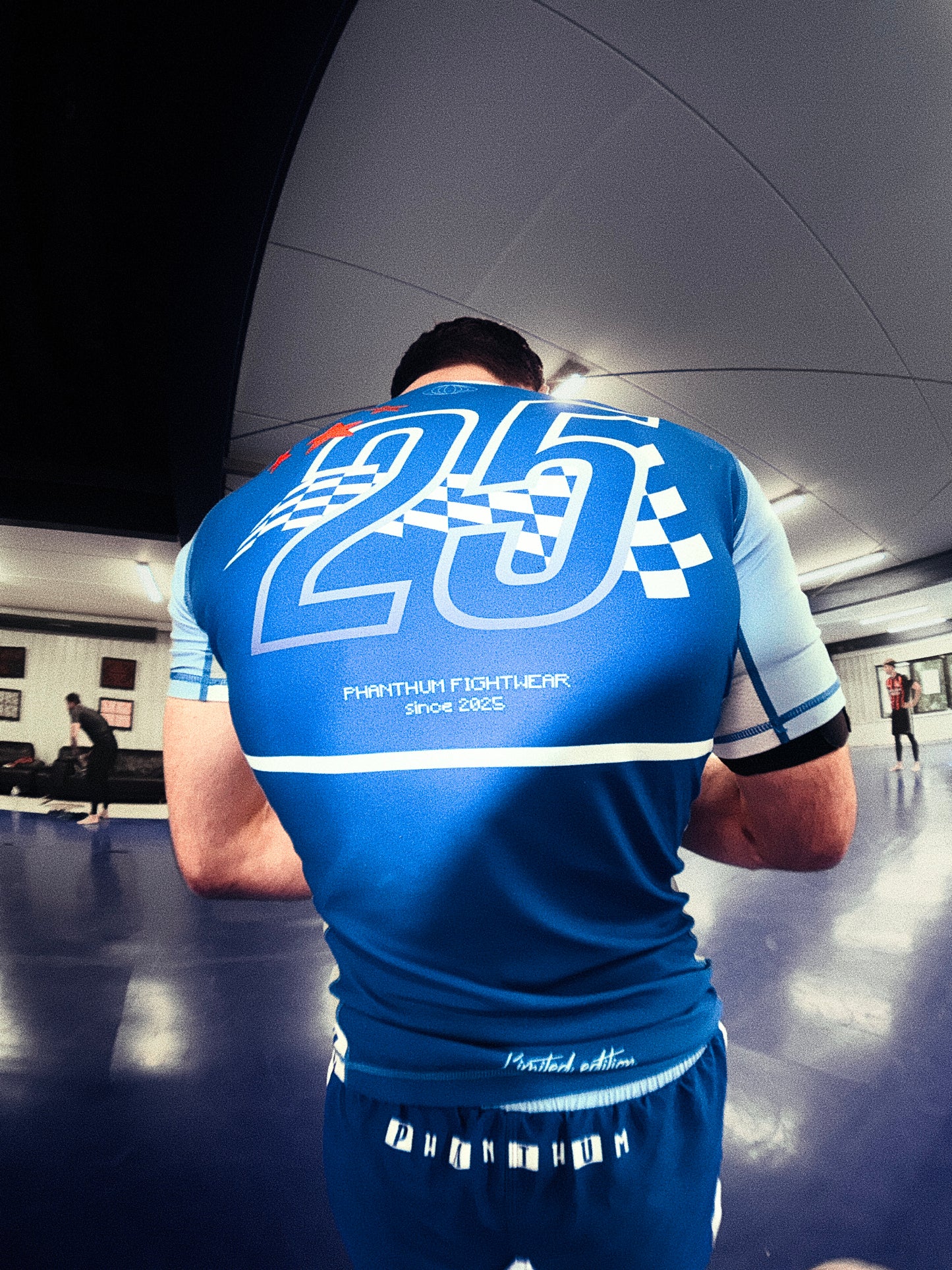 VICTORY DRIFT RASHGUARD
