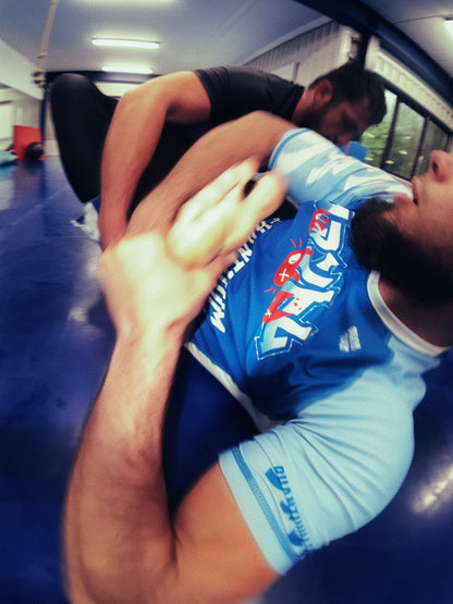 VICTORY DRIFT RASHGUARD